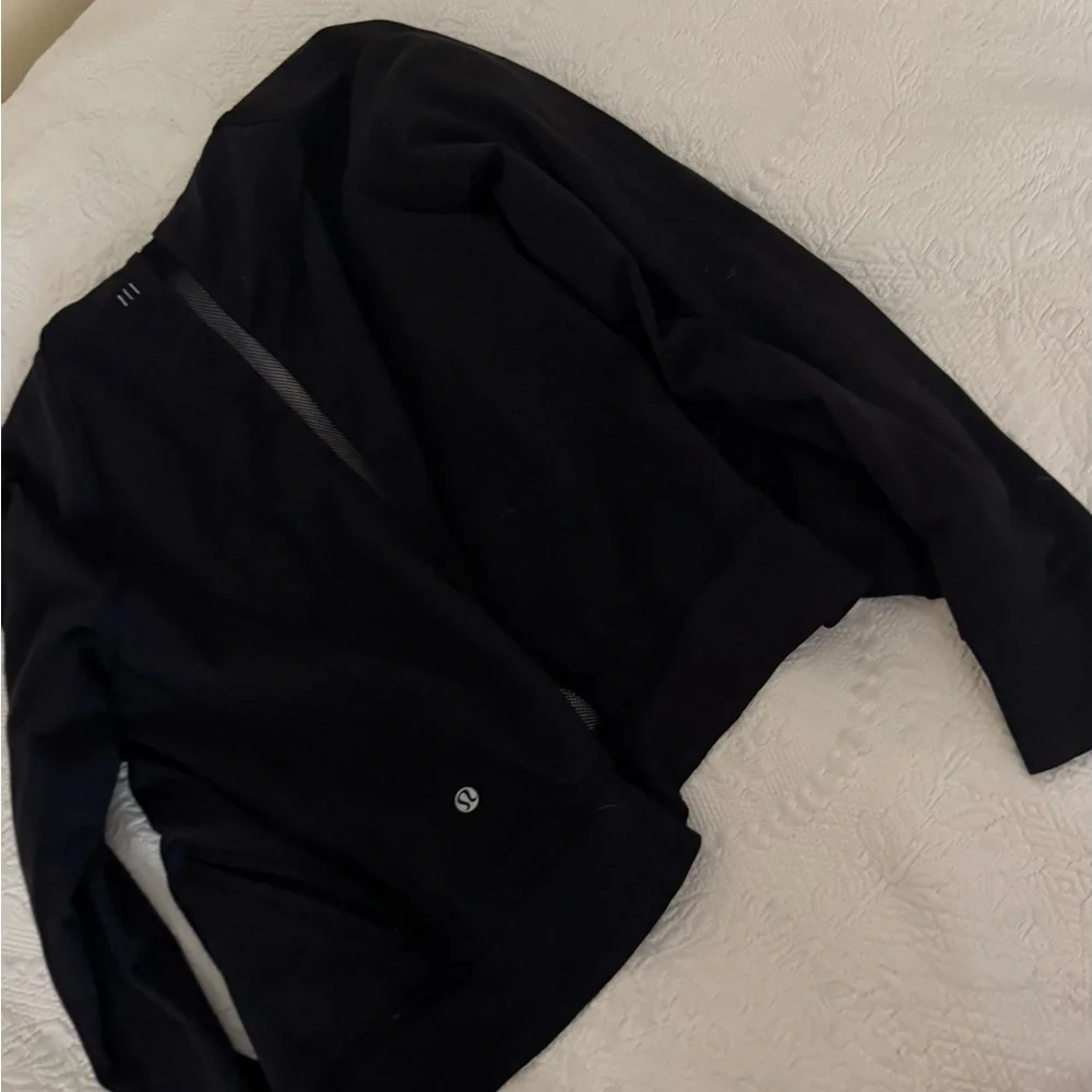 Women's Lululemon Black Jacket - Picture 3 of 4